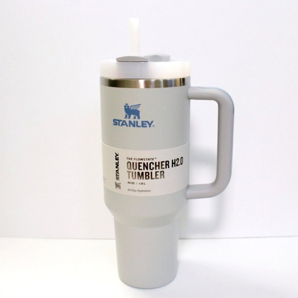 Stanley The Flowstate Quencher H2.0 Stainless Steel Tumbler 40 oz Fog